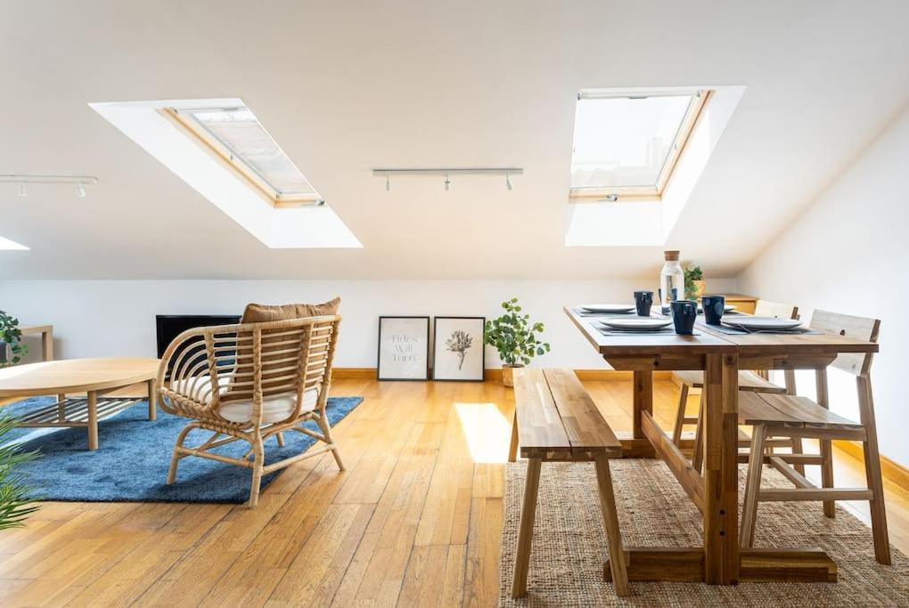 Penthouse In St Montano, Historic Centre, Wifi. Appartement *
