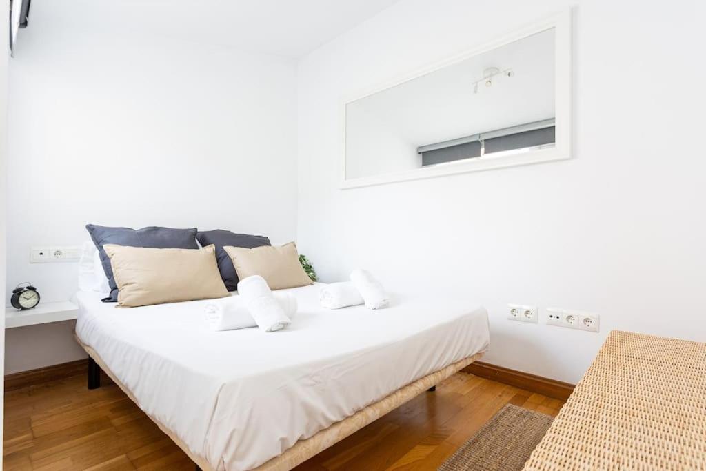 Appartement Penthouse In St Montano, Historic Centre, Wifi. *
