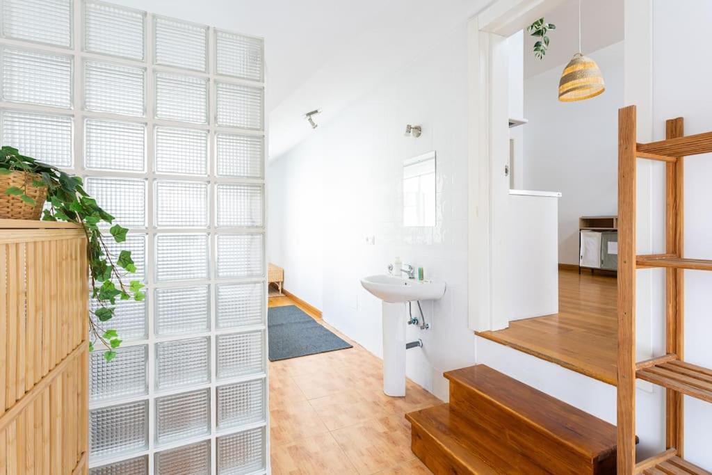 Penthouse In St Montano, Historic Centre, Wifi. Appartement