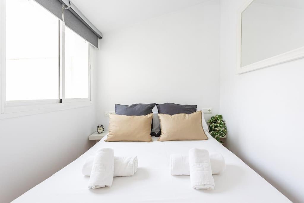 Penthouse In St Montano, Historic Centre, Wifi. Appartement